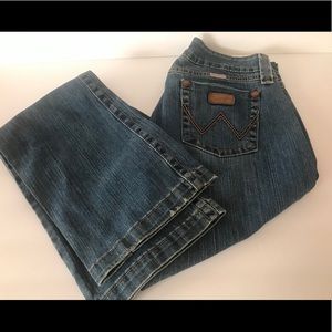 Women’s Low Rose Wrangler Jeans